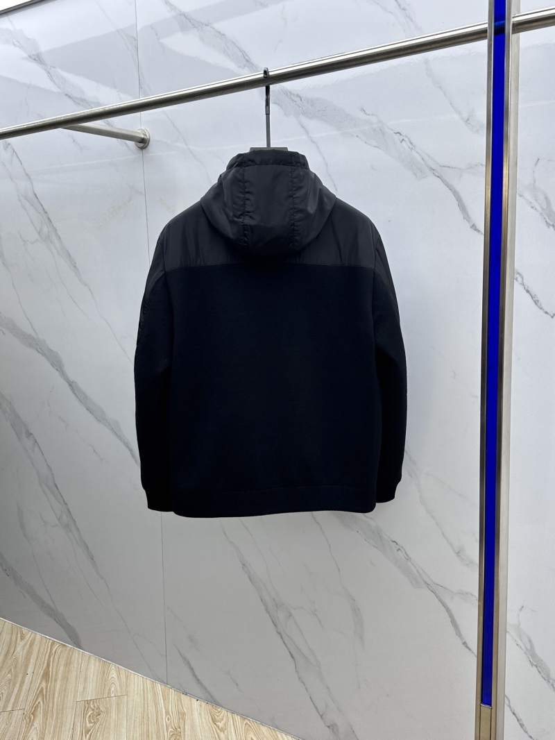 Pra*a outwear